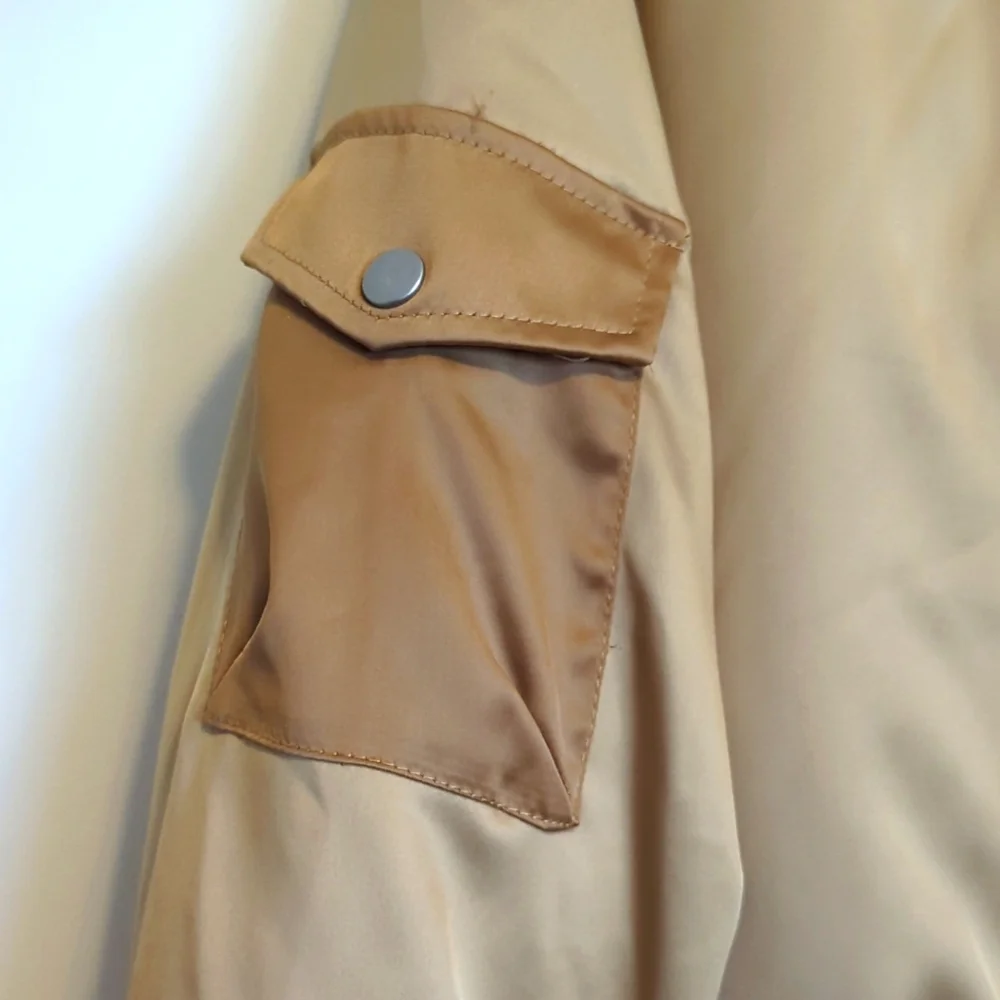 Zara Tan and Olive Green Cropped Bomber Jacket - Picture 4 of 5